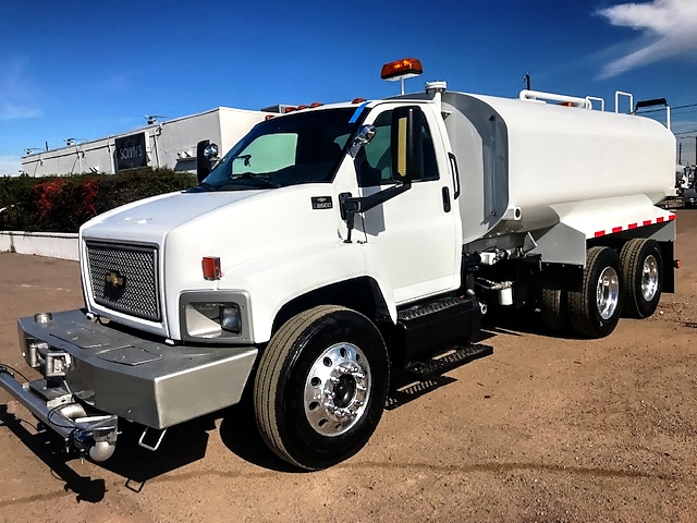 2005 Chevrolet C8500 with New Maverick 4,000 Gallon Water System