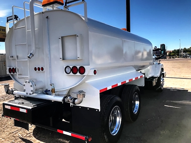 2005 Chevrolet C8500 with New Maverick 4,000 Gallon Water System