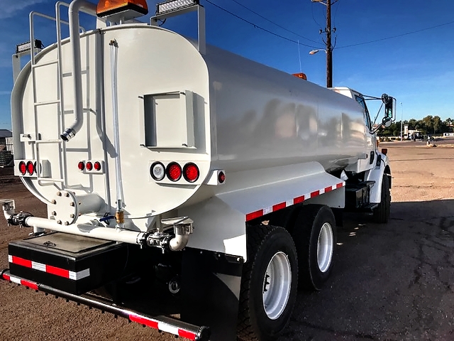 2004 Sterling LT 9500 Heavy Spec with New Maverick 4000 Gallon Water System