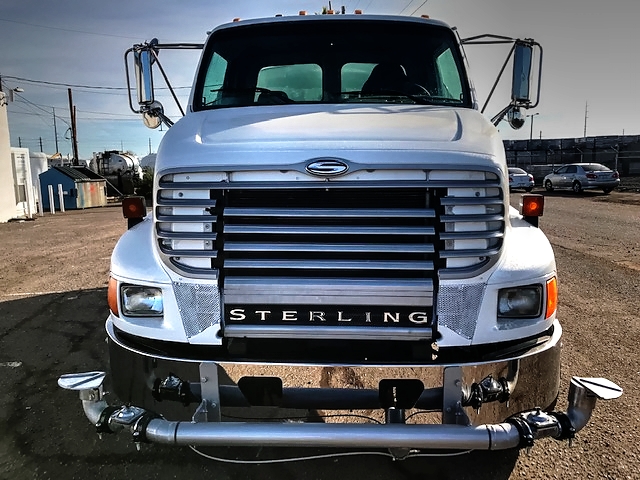 2004 Sterling LT 9500 Heavy Spec with New Maverick 4000 Gallon Water System