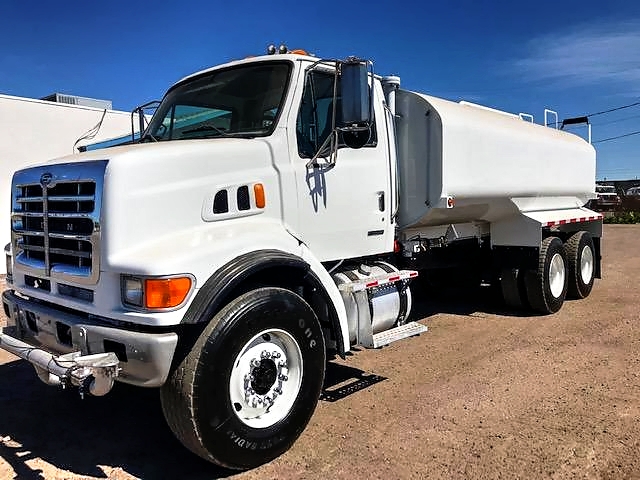 2006 Sterling LT 7500 Heavy Spec with New Maverick 4250 Gallon Water System