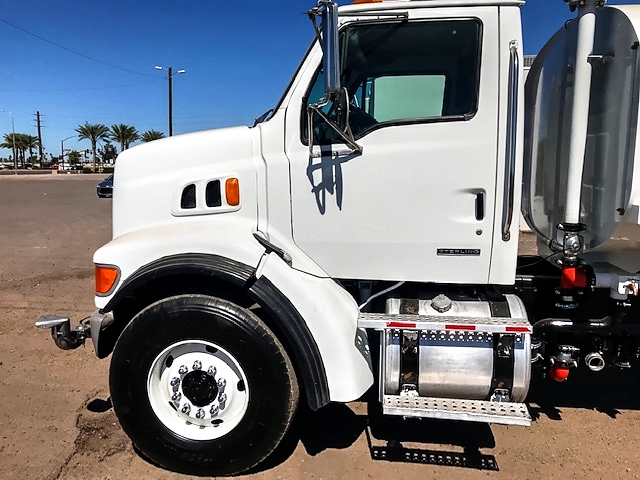 2006 Sterling LT 7500 Heavy Spec with New Maverick 4250 Gallon Water System