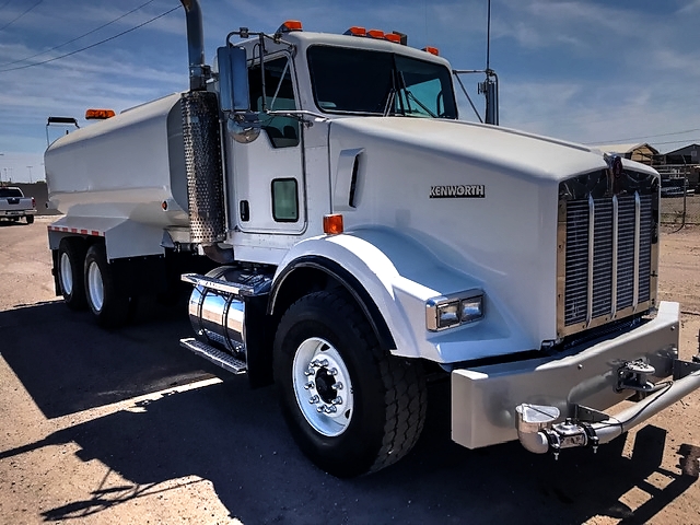 2007 Kenworth Heavy Spec T-800 with Maverick 4,000 Gallon Water System