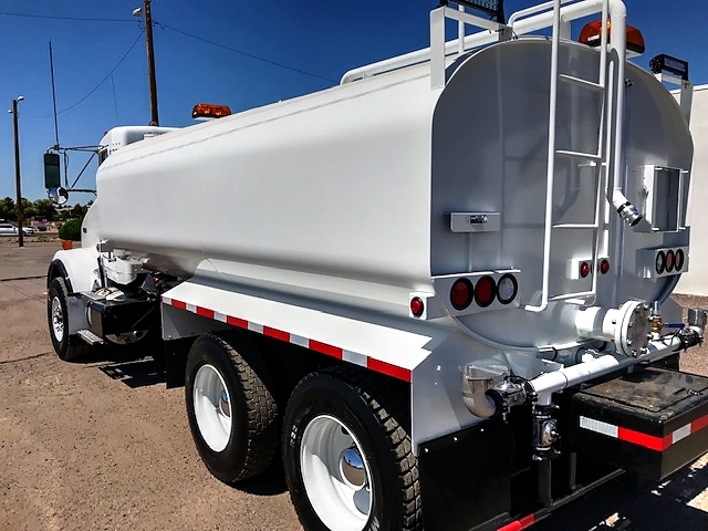 2007 Kenworth Heavy Spec T-800 with Maverick 4,000 Gallon Water System