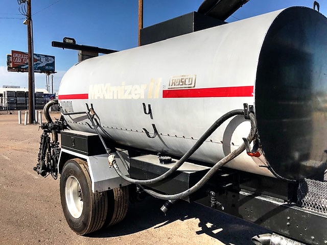 2001 Freightliner FL-80 with 2,000 Gallon Rosco Distributor