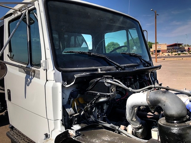 2001 Freightliner FL-80 with 2,000 Gallon Rosco Distributor