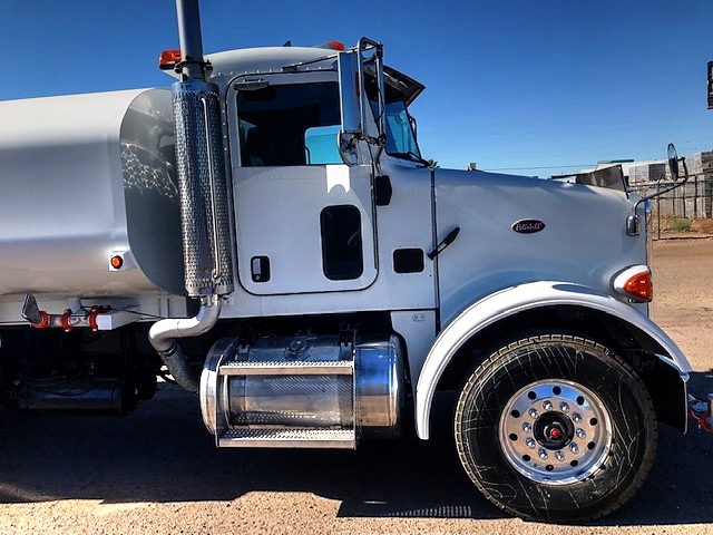 2006 Peterbilt 357 with New Maverick 4,000 Gallon Water System