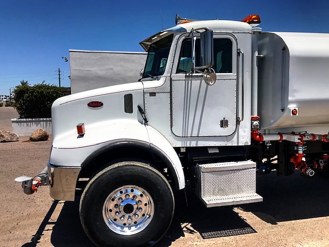 2002 Peterbilt 330 with New Maverick 4,000 Gallon Water System