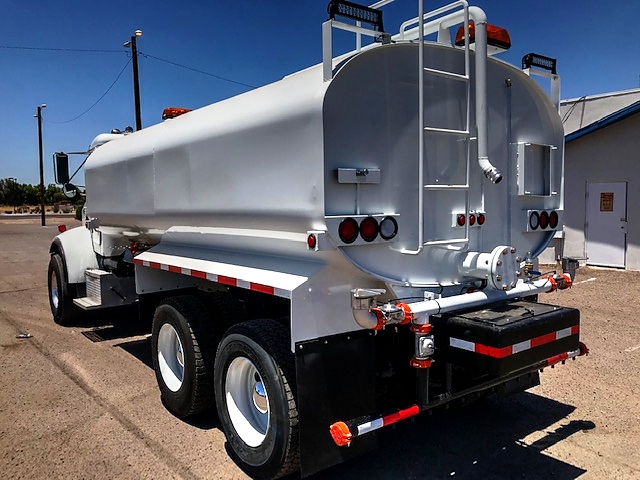 2002 Peterbilt 330 with New Maverick 4,000 Gallon Water System