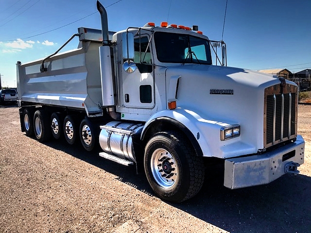 2005 Kenworth Heavy Spec T-800 with Norwood Dump Body/ Simple 16