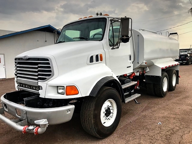 2006 Sterling LT 7500 with New Maverick 4000 Gallon Water System 