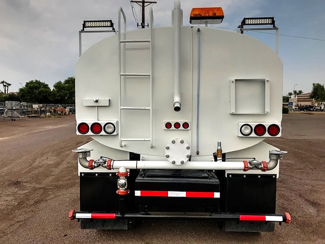 2006 Sterling LT 7500 with New Maverick 4000 Gallon Water System 