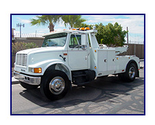 1993 International 4900 w/Century 2 Line Wrecker and Wheel Lift