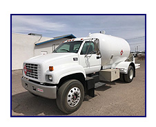 1998 GMC 7500 with 2,600 Gallon Arrow LP Tank