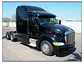2006 Peterbilt 387 with 72 Inch Double Bunk Sleeper