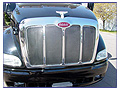 2006 Peterbilt 387 with 72 Inch Double Bunk Sleeper
