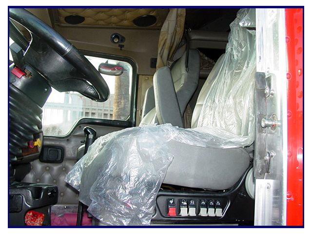 2003 Kenworth W-900 L with 72 Inch Aerodyne Sleeper