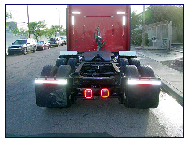 2003 Kenworth W-900 L with 72 Inch Aerodyne Sleeper