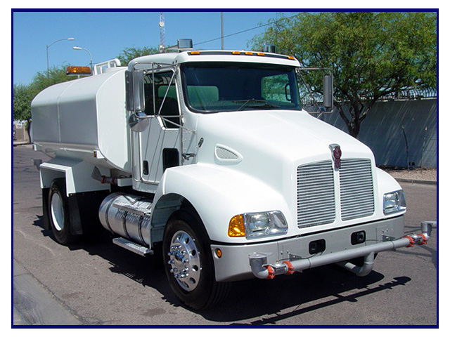 2003 Kenworth T-300 with New Maverick 2,500 Gallon Water System