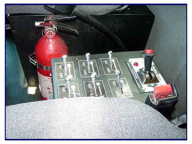 2003 Kenworth T-300 with New Maverick 2,500 Gallon Water System