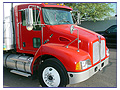 2005 Kenworth T-300 with 24 Ft Kidron Reefer Box