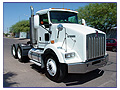 2004 KW T-800 Day Cab